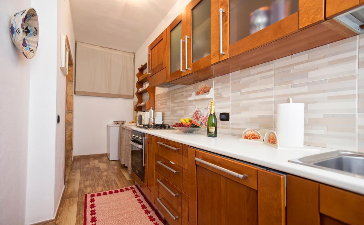 Villa Eugenie Алгеро Екстериор снимка