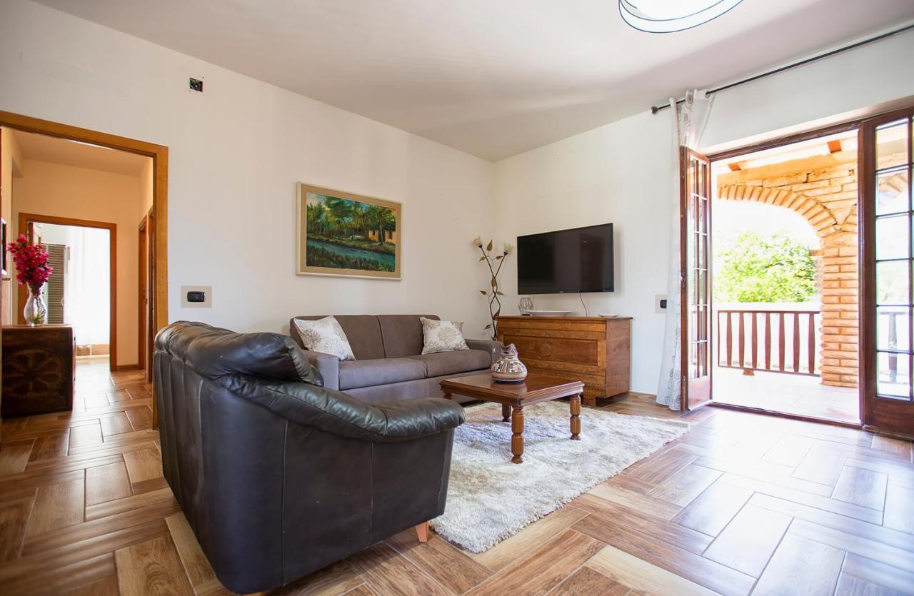 Villa Eugenie Алгеро Екстериор снимка