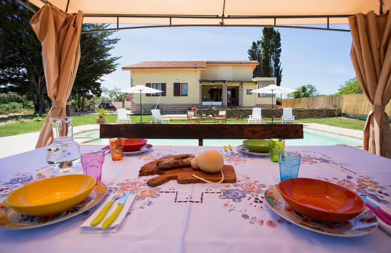 Villa Eugenie Алгеро Екстериор снимка