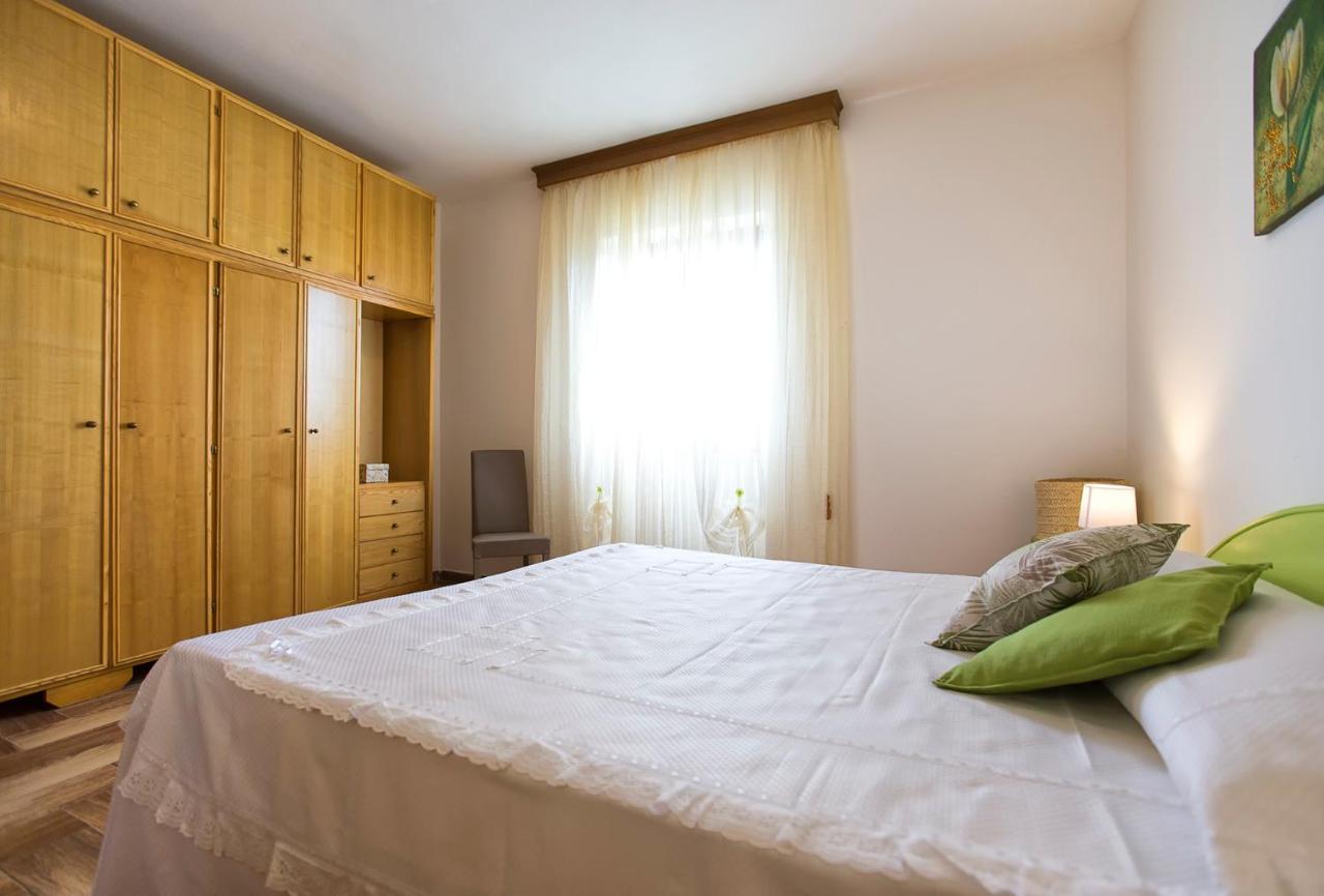 Villa Eugenie Алгеро Екстериор снимка