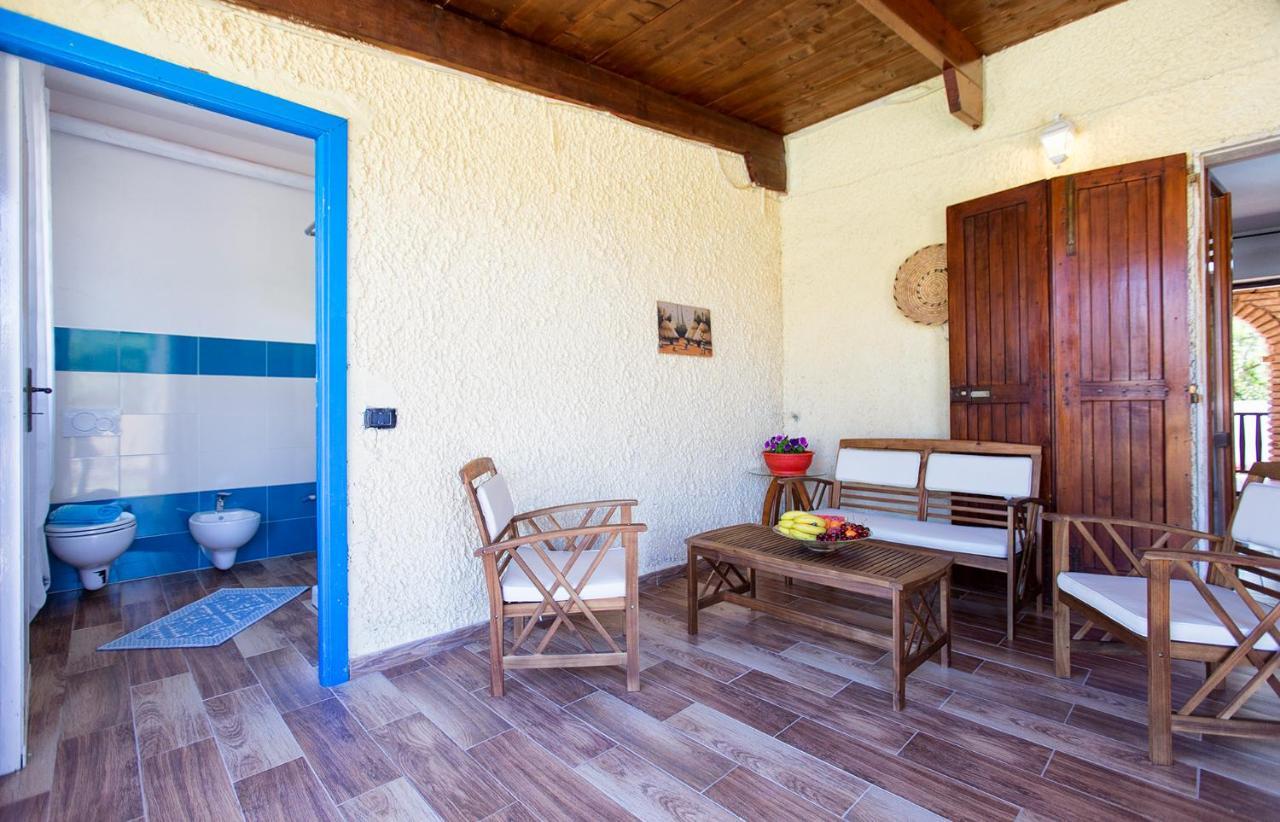 Villa Eugenie Алгеро Екстериор снимка